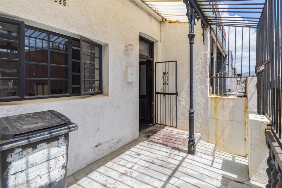 2 Bedroom Property for Sale in Woodstock Western Cape